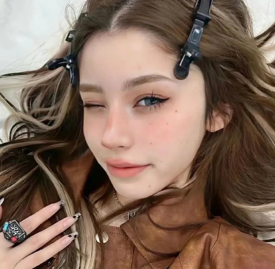 爱丽丝